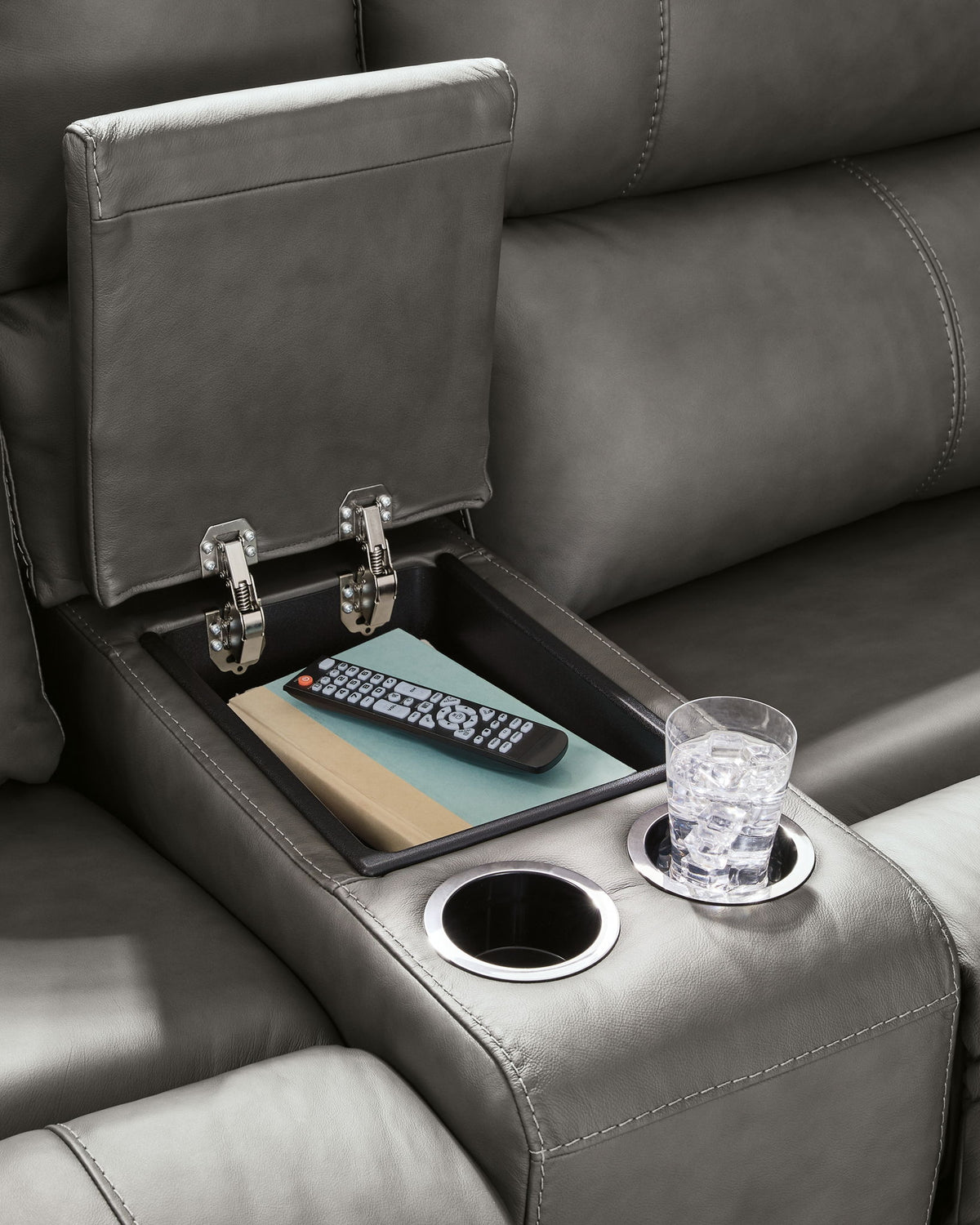 Bleckley - Reclining Sectional