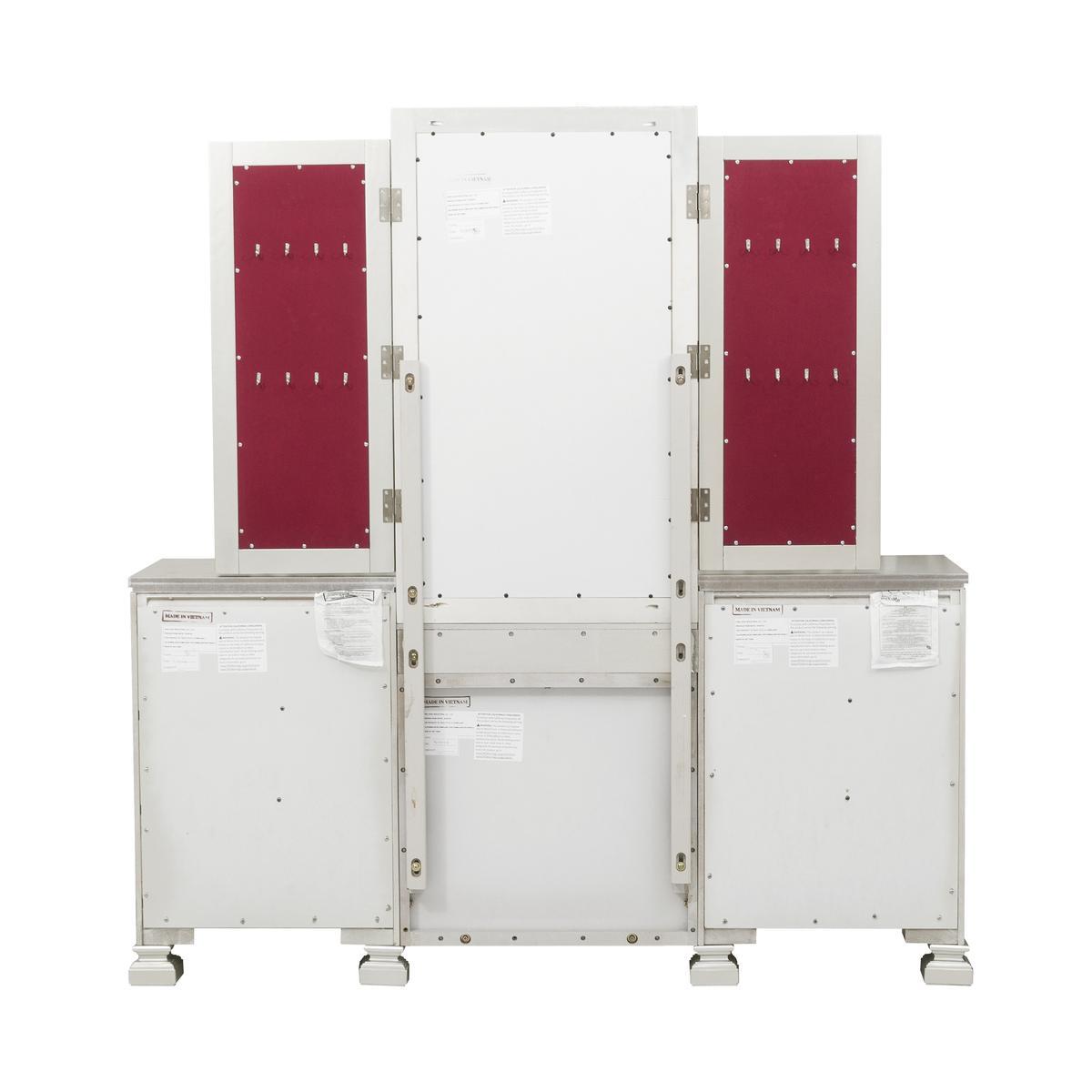 Bevelle - Vanity Dresser With Mirror - Silver