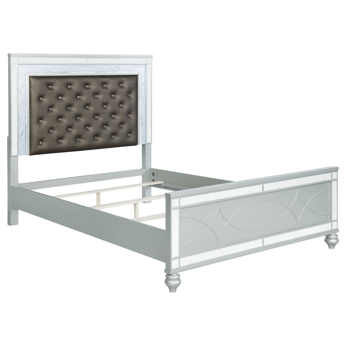 Gunnison 5-piece Bedroom Set Silver Metallic