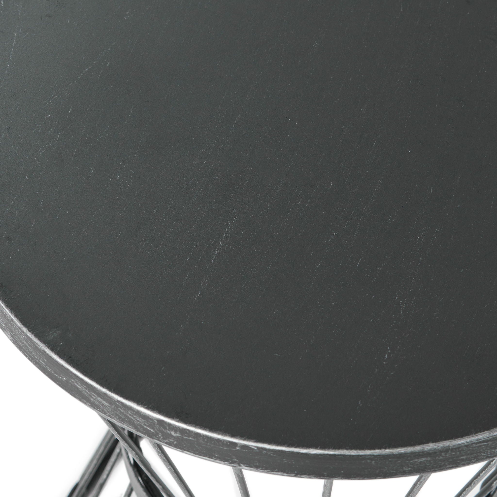 Lassen - Modern Outdoor Side Table With Hourglass Design