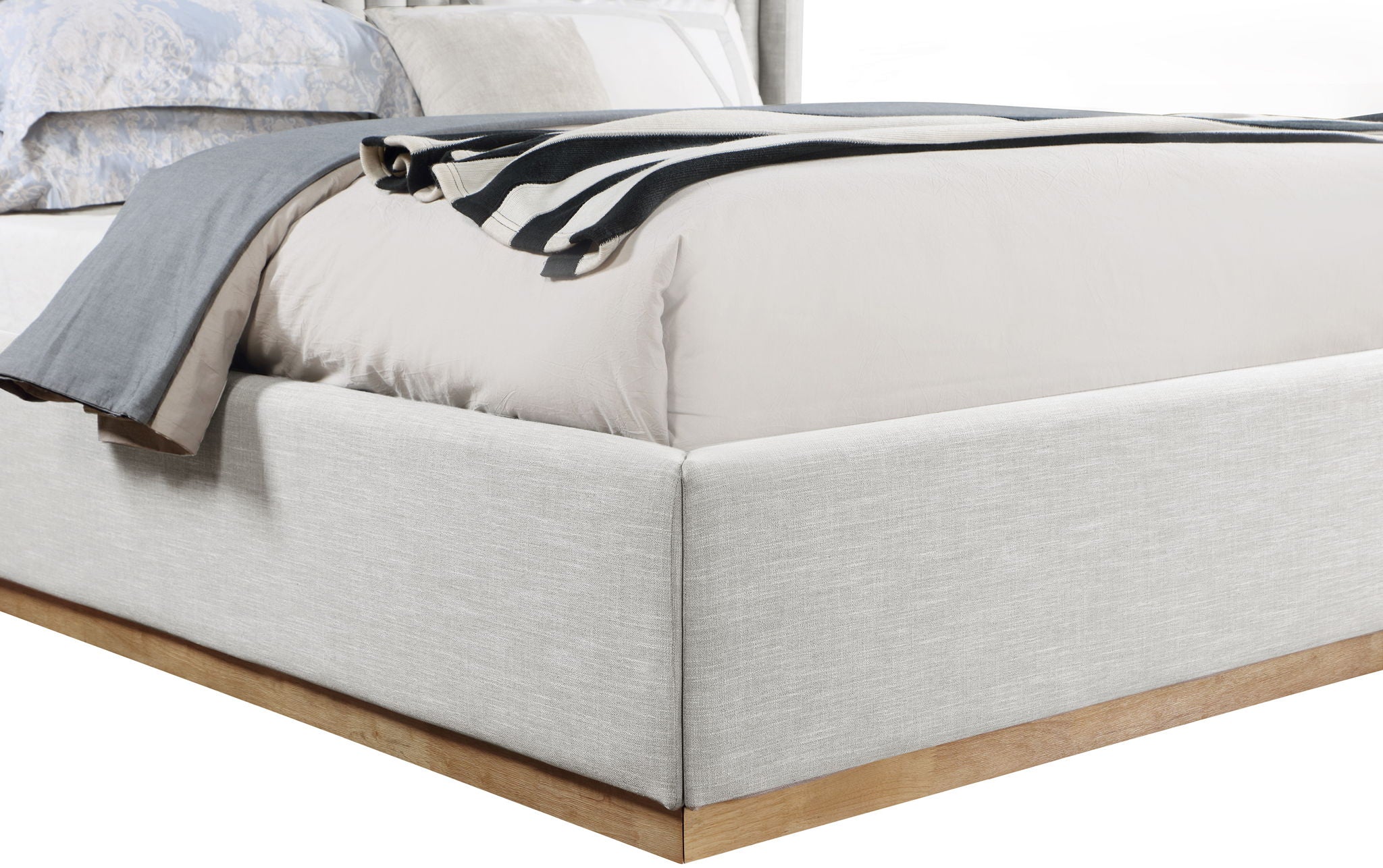 Logan - Bed