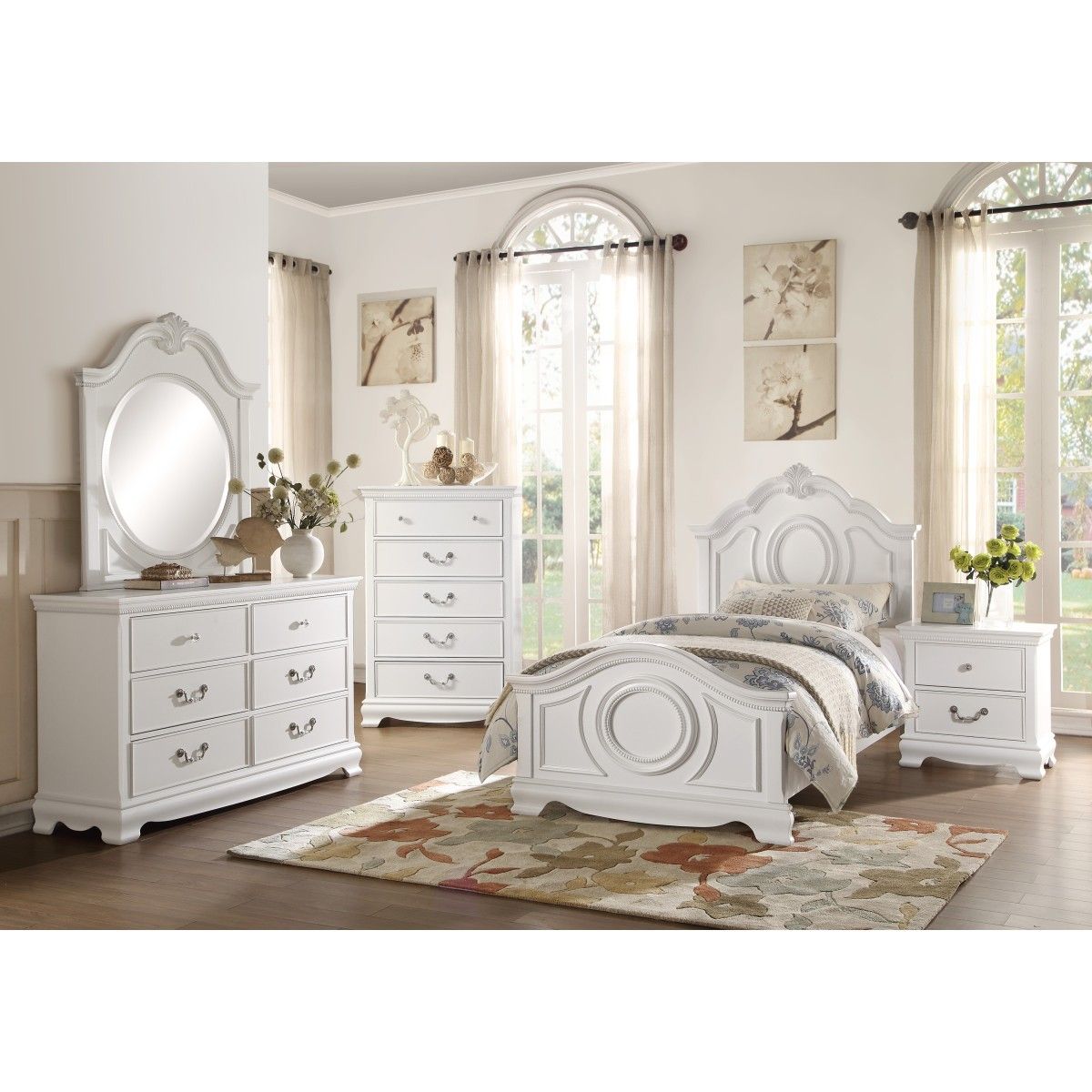 Lucida - Chest - White