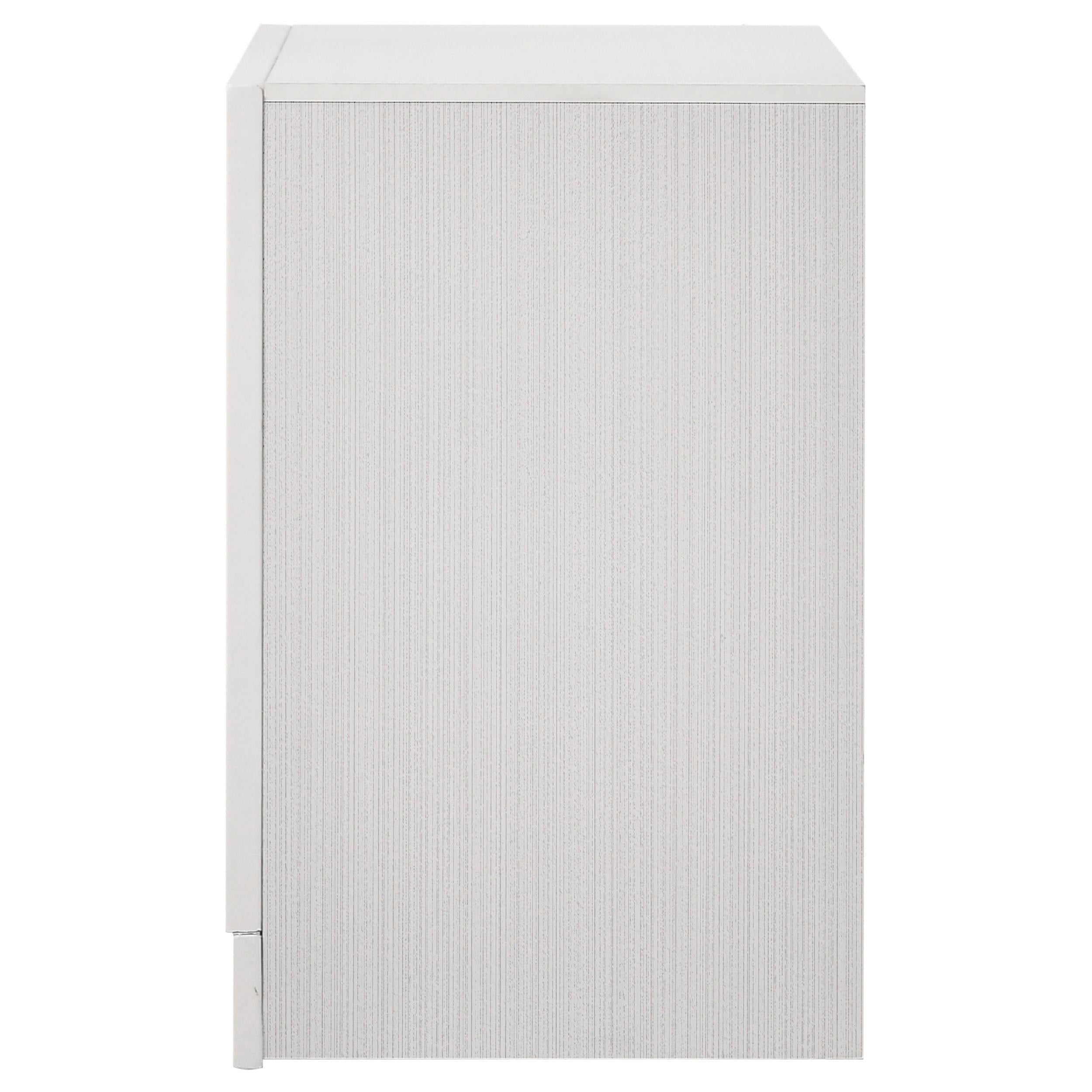 Diamond Modern Furniture COA Miranda 2-Drawer Nightstand 205112 IMAGE 4