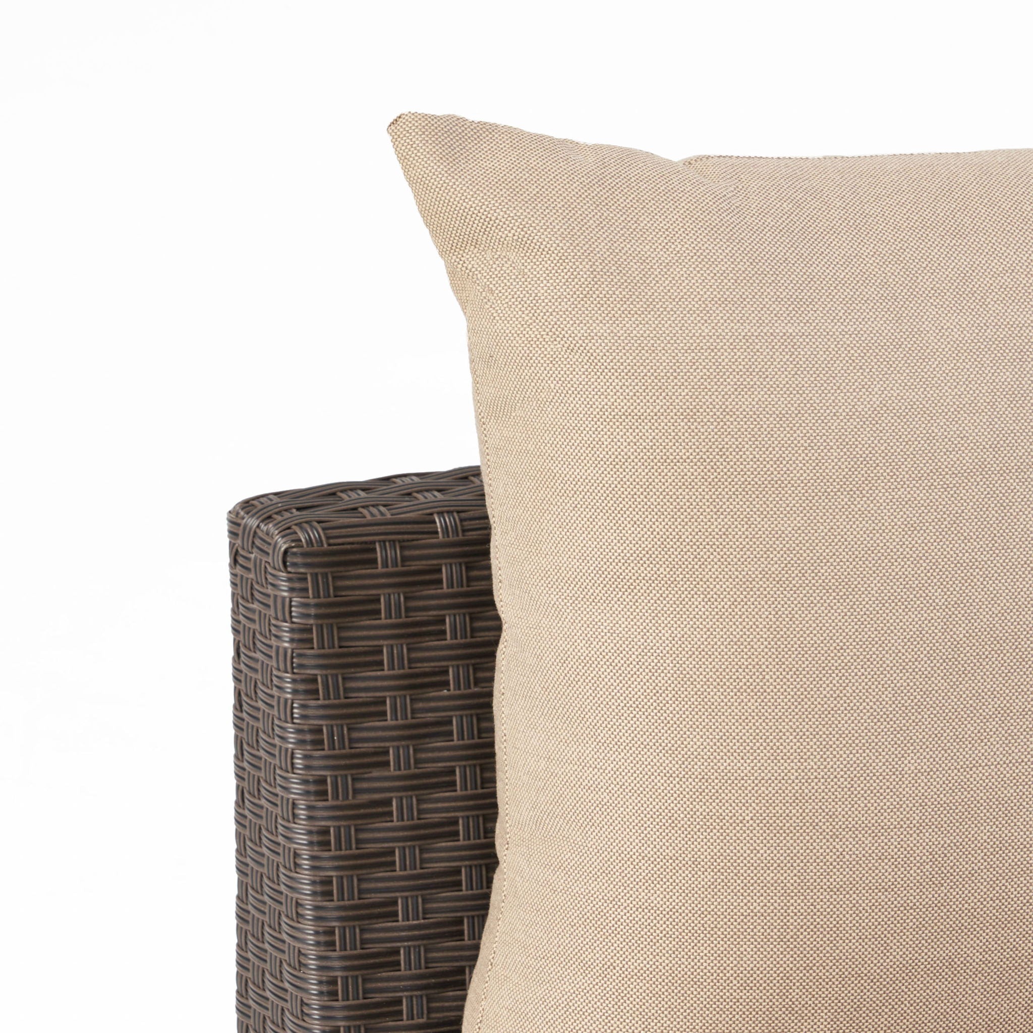 Pt Limon - Modern Outdoor Single Sofa