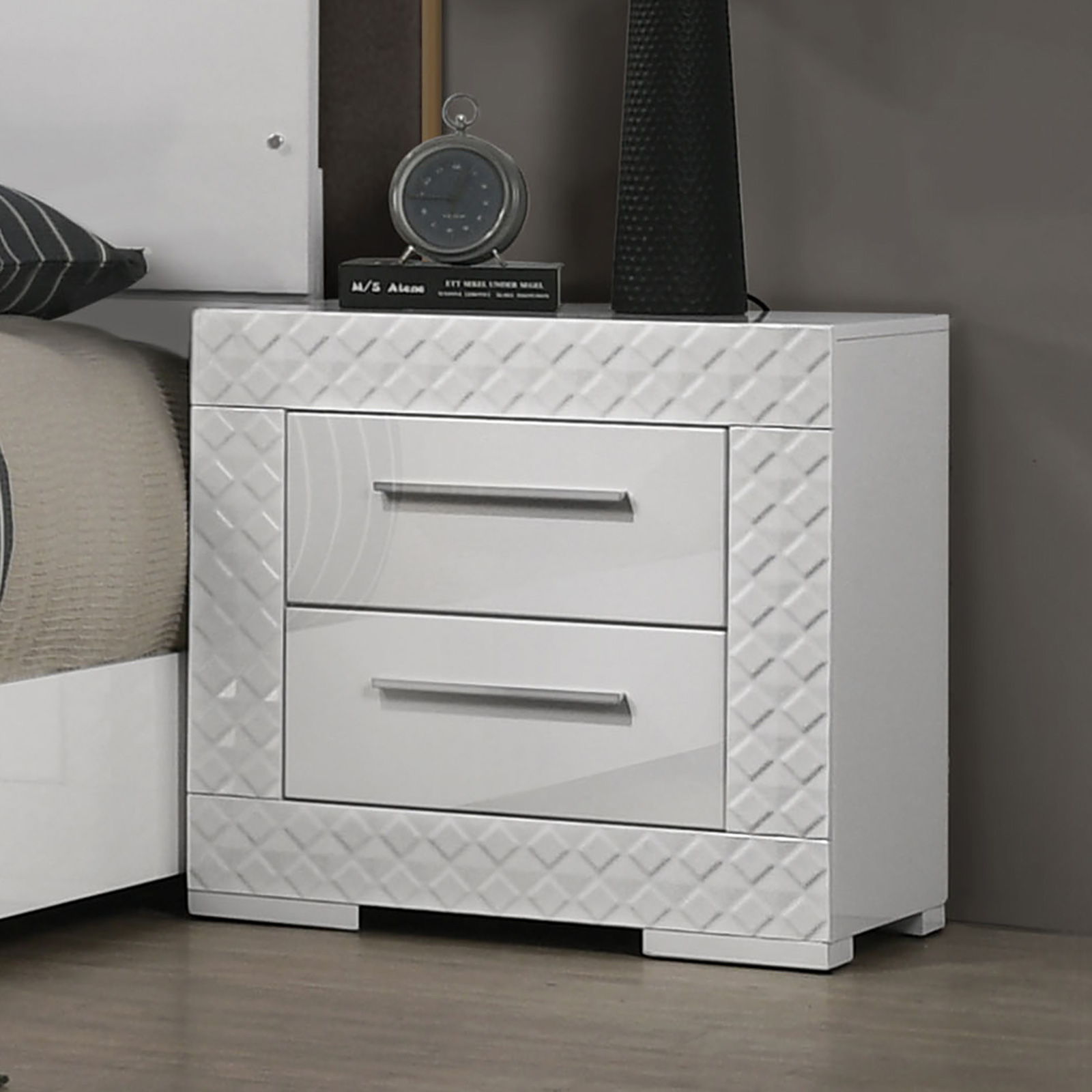 Nightstand With Bar Handle - White