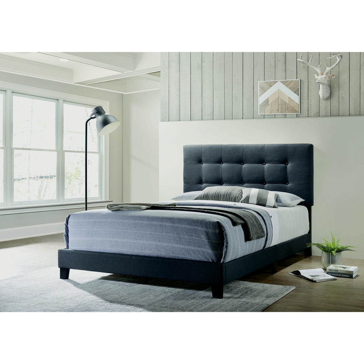 Mapes Queen Upholstered Panel Bed 305746Q