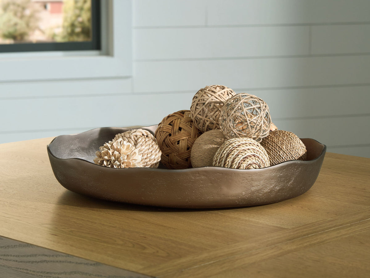 Wallmen - Tray - Champagne Gold Finish