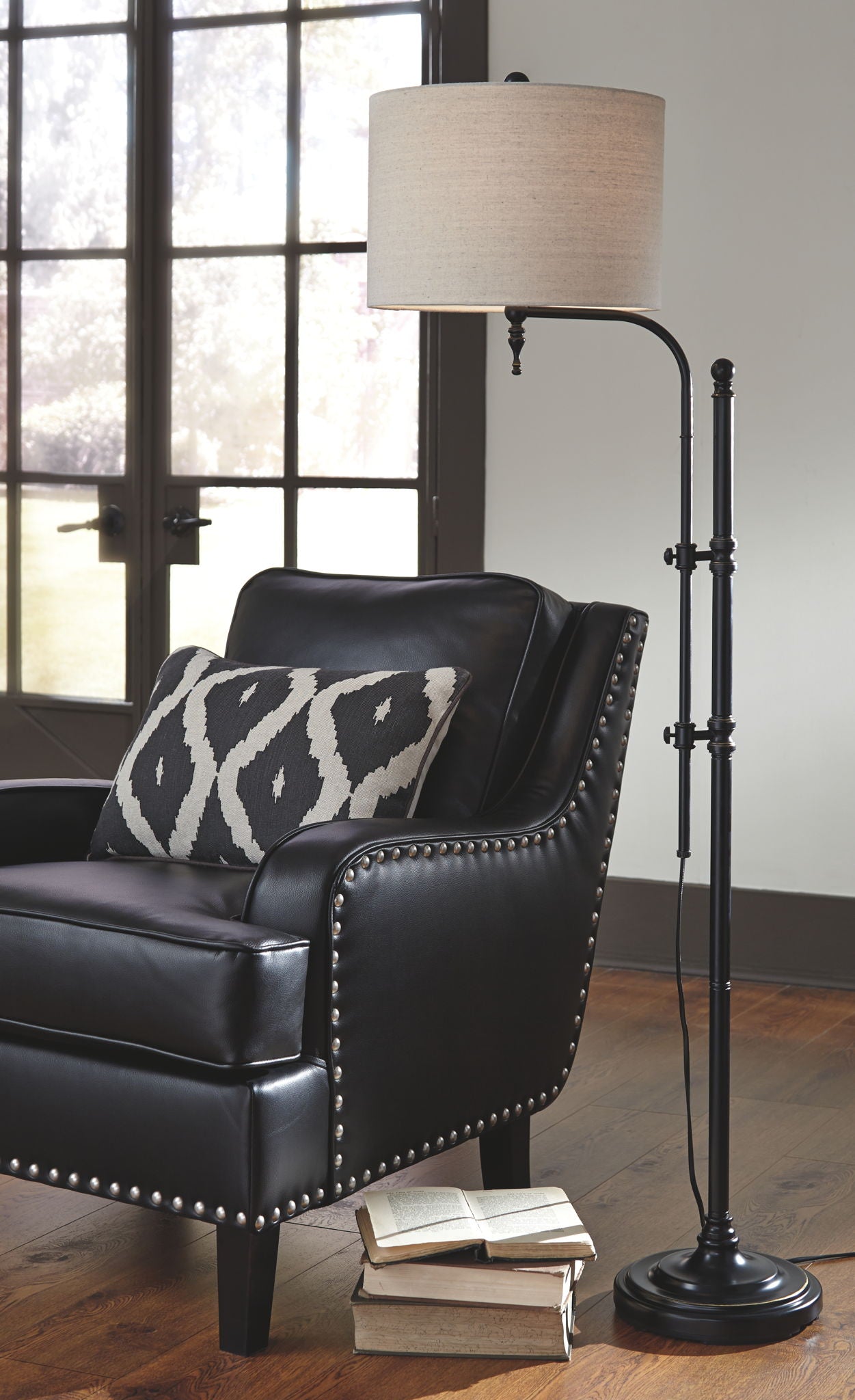 Anemoon - Metal Floor Lamp - Black