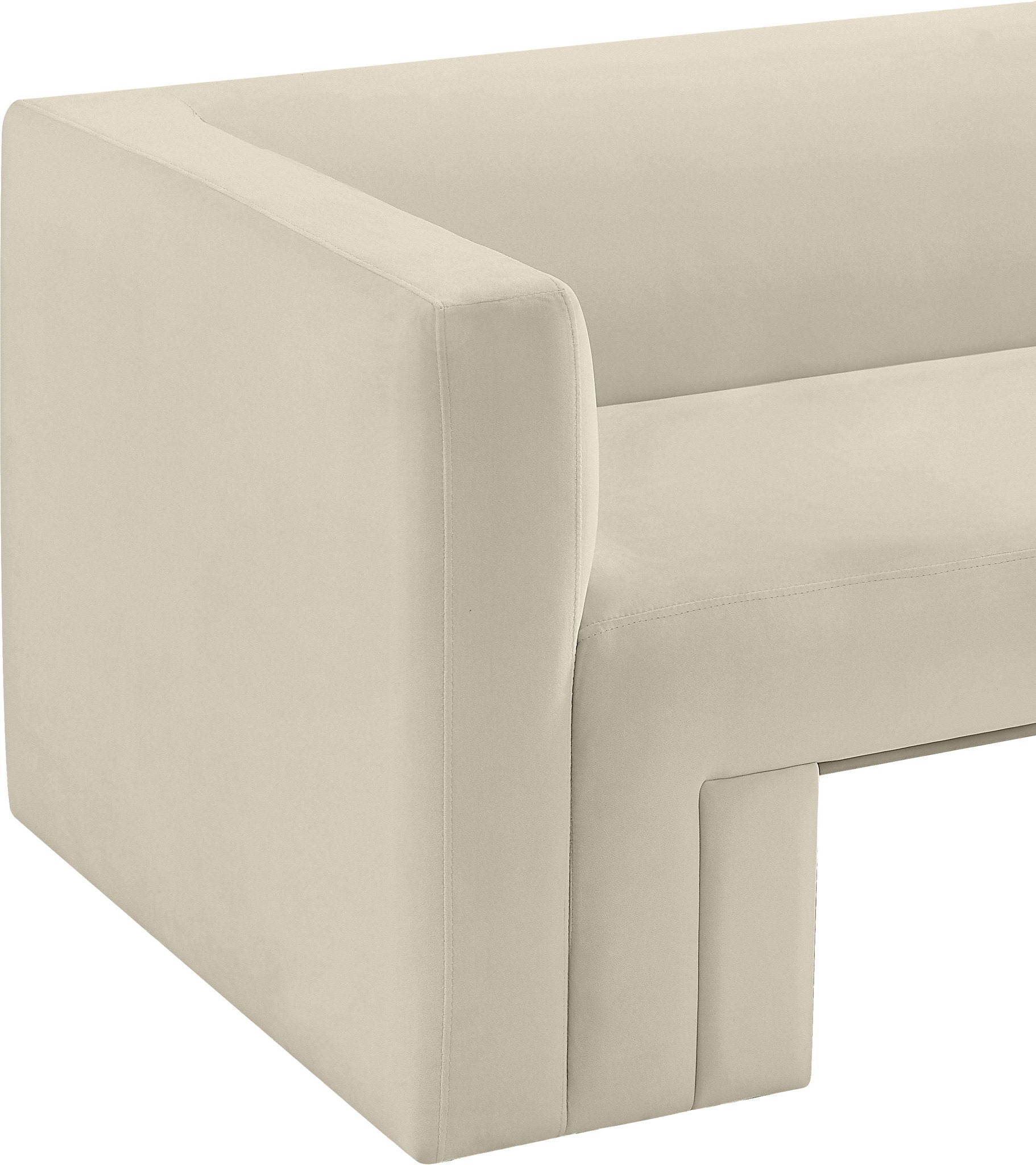 Henson - Loveseat