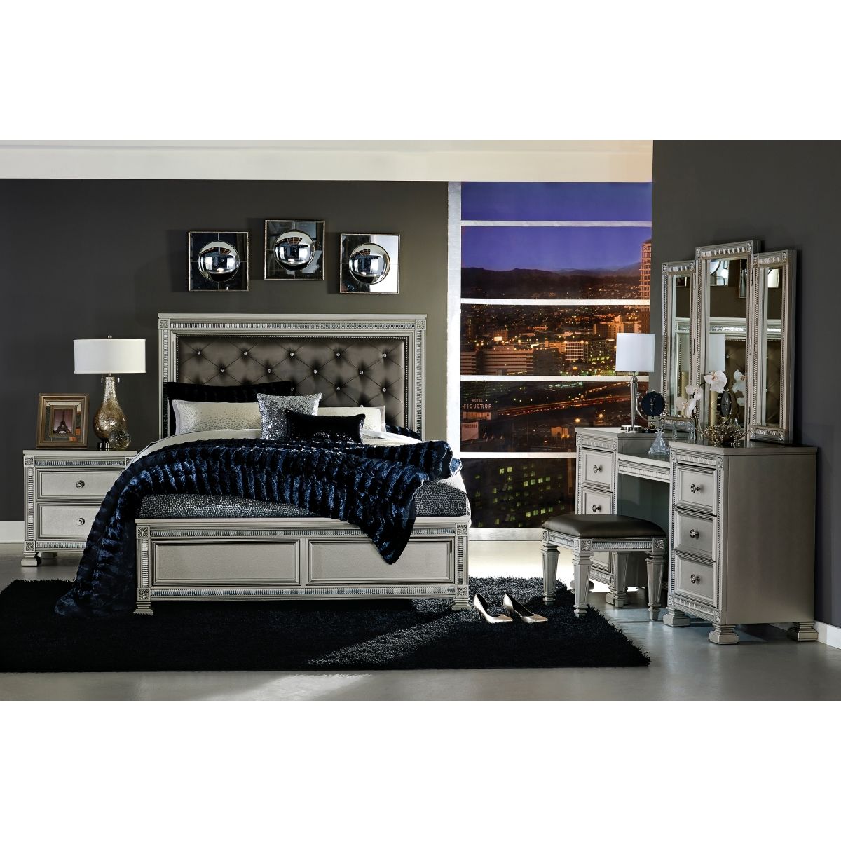Bevelle - Vanity Dresser With Mirror - Silver