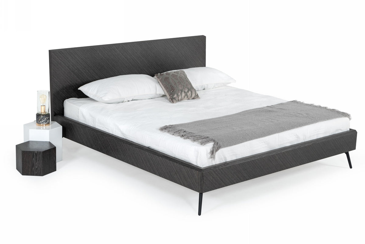 Gaige - Eastern King Modern Grey Elm Bed