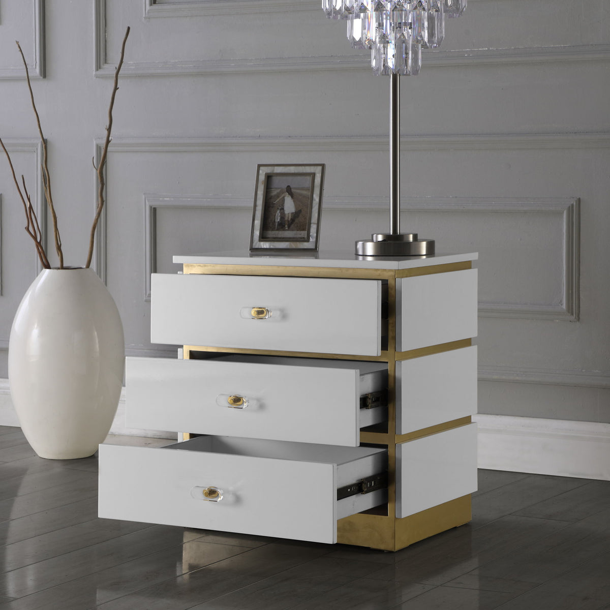Esme - Side Table - White Lacquer
