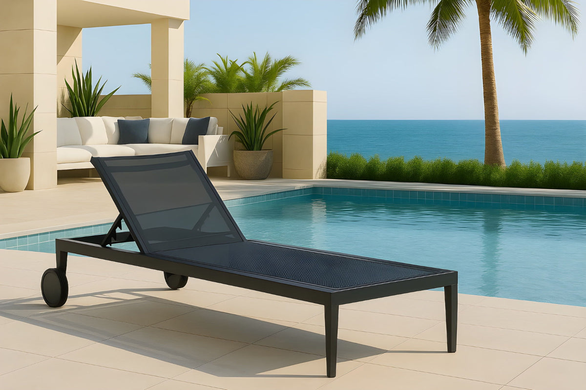 Nizuc - Outdoor Chaise Lounge Chair