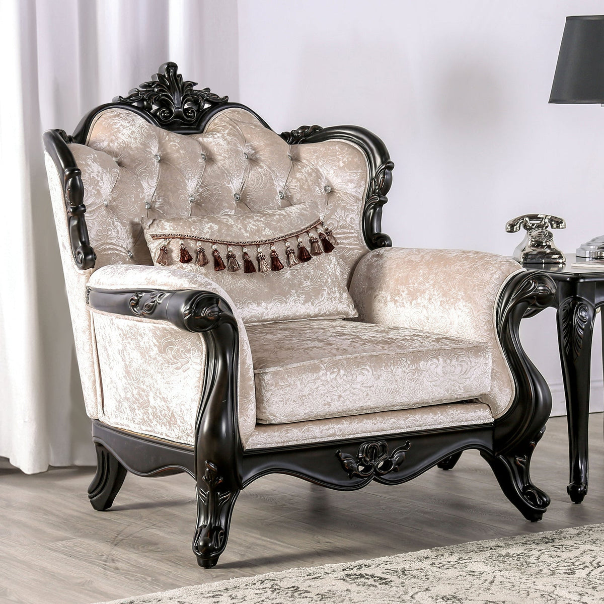 Acapulco Black/Off-White Traditional Living Room Set