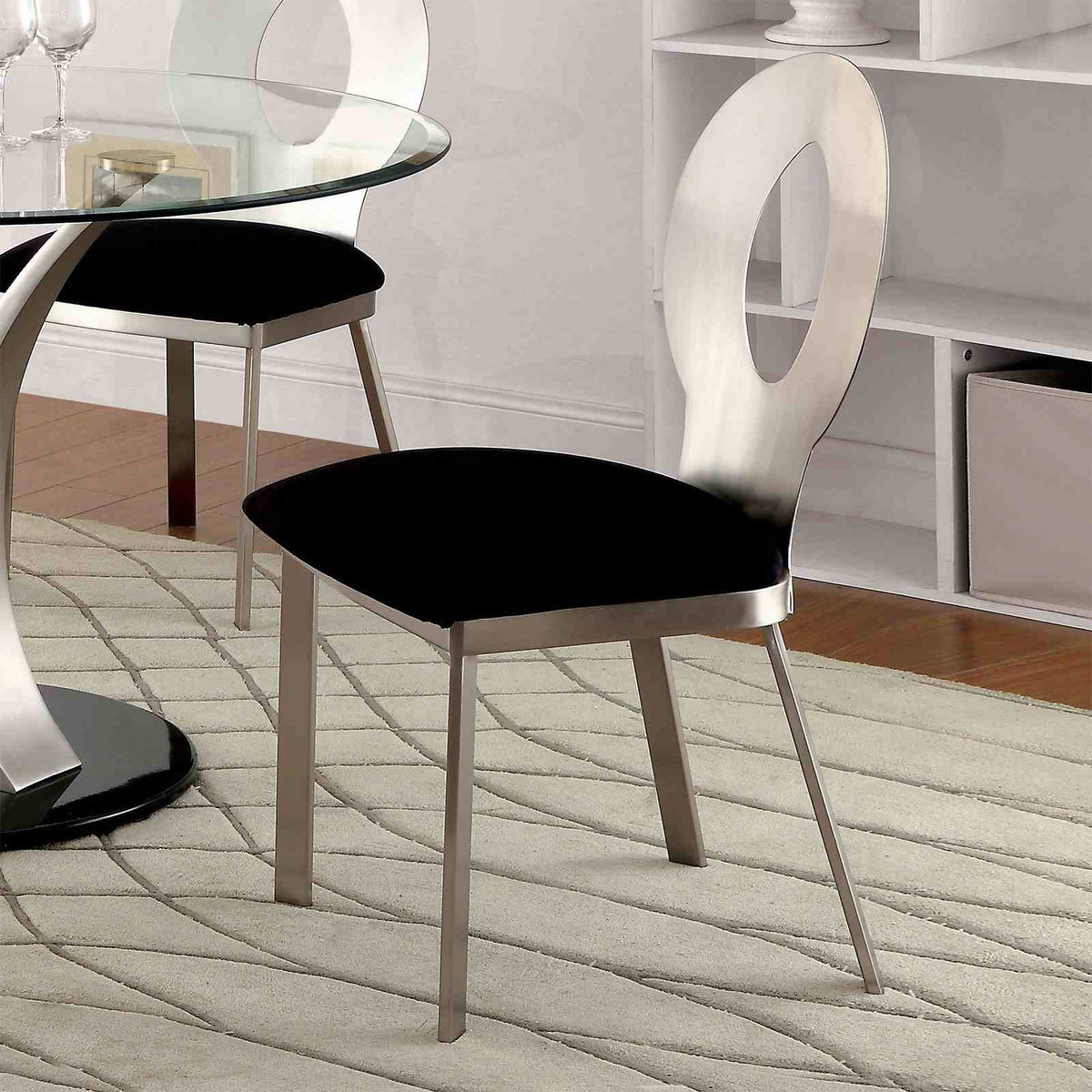 Valo Silver/Black Side Chair