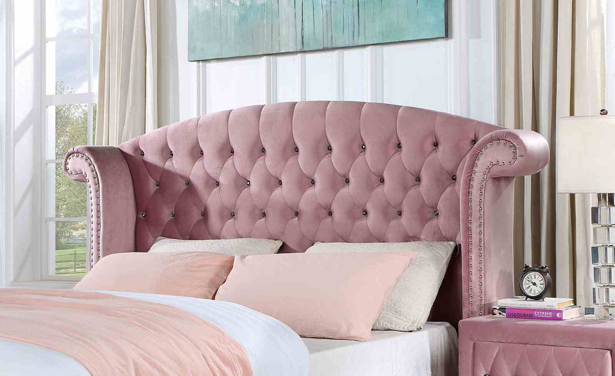 Zohar Pink 5-Piece Queen Bedroom Set