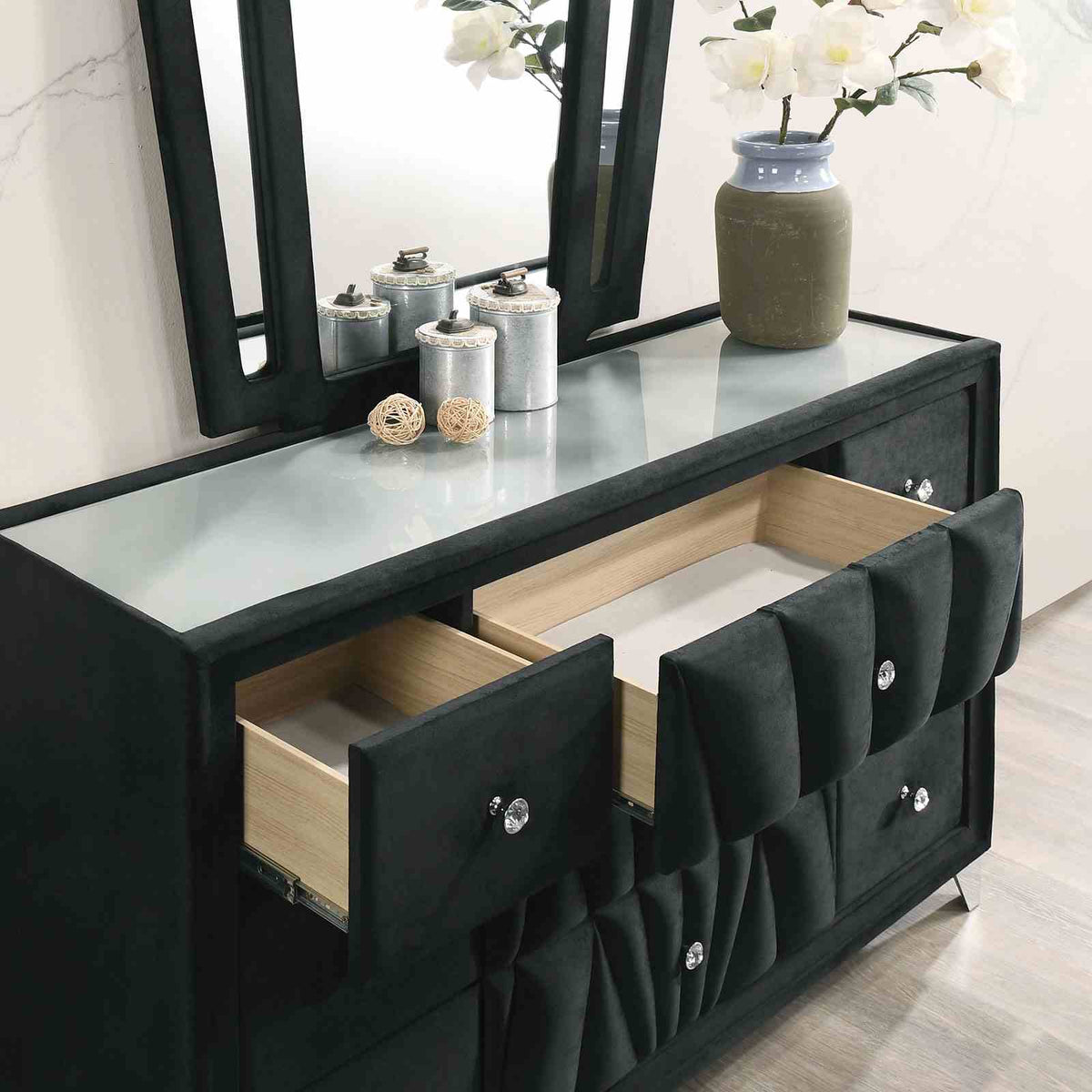 Carissa Black 5-Piece Queen Bedroom Set
