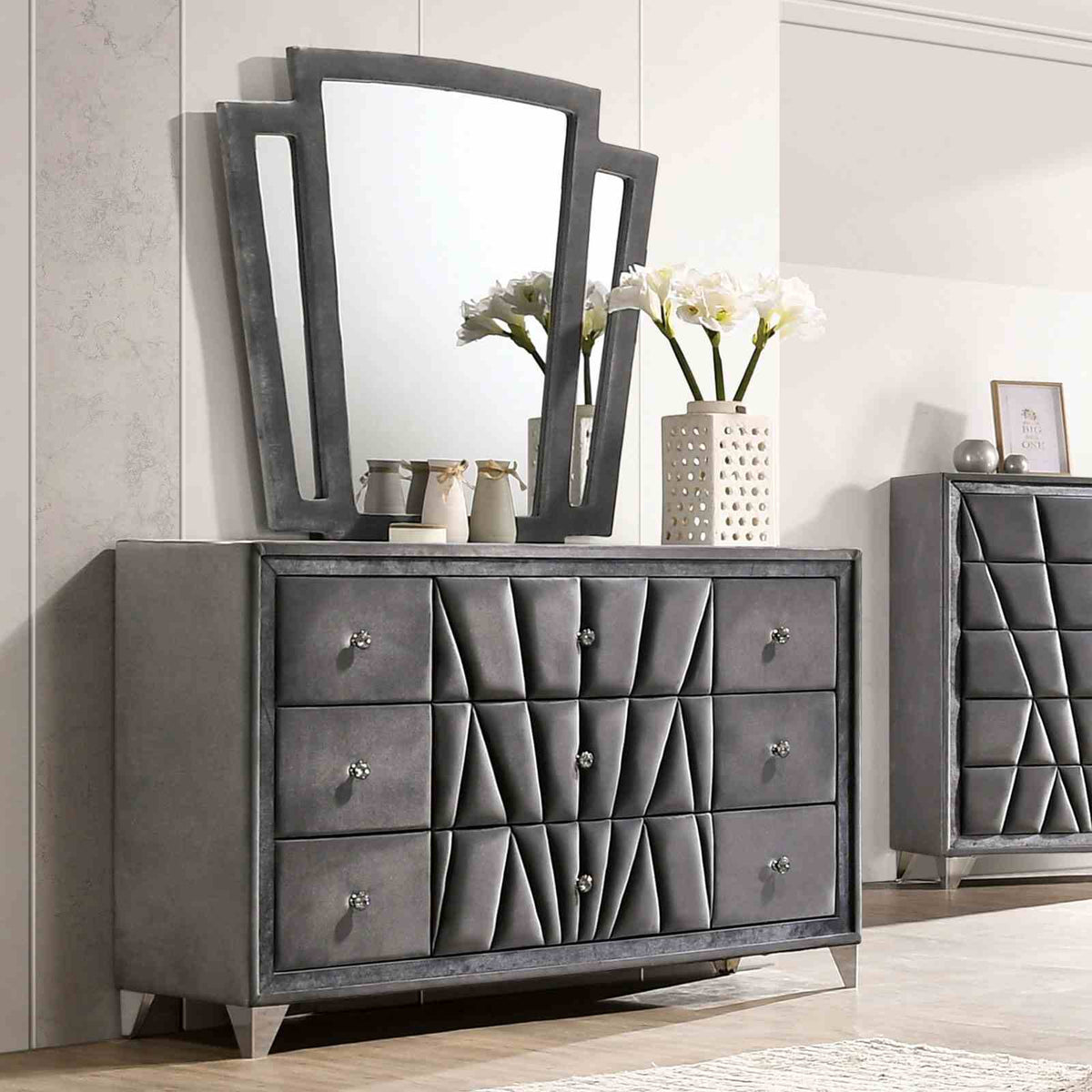 Carissa Gray 5-Piece Queen Bedroom Set