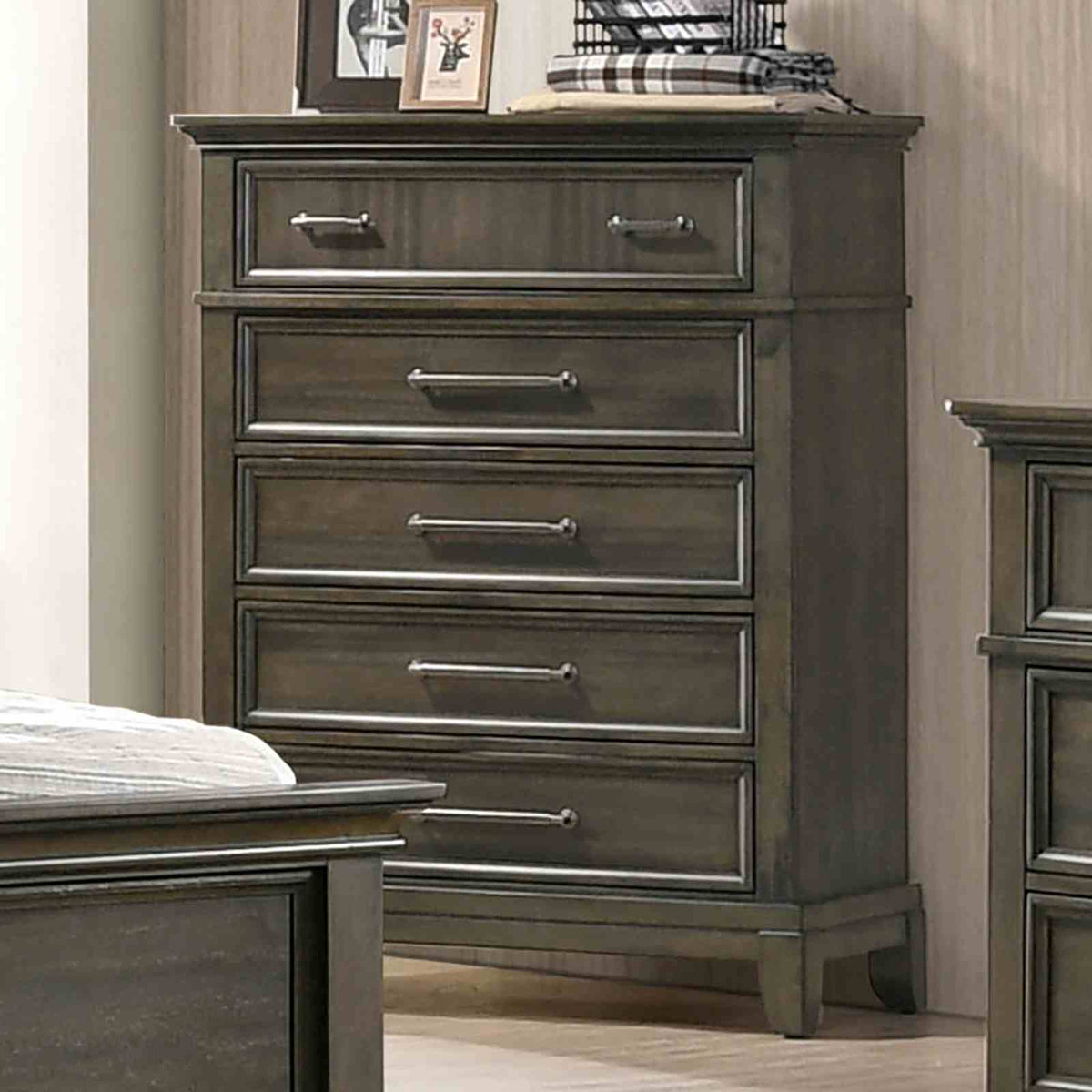 Houston Gray Traditional Bedroom Set
