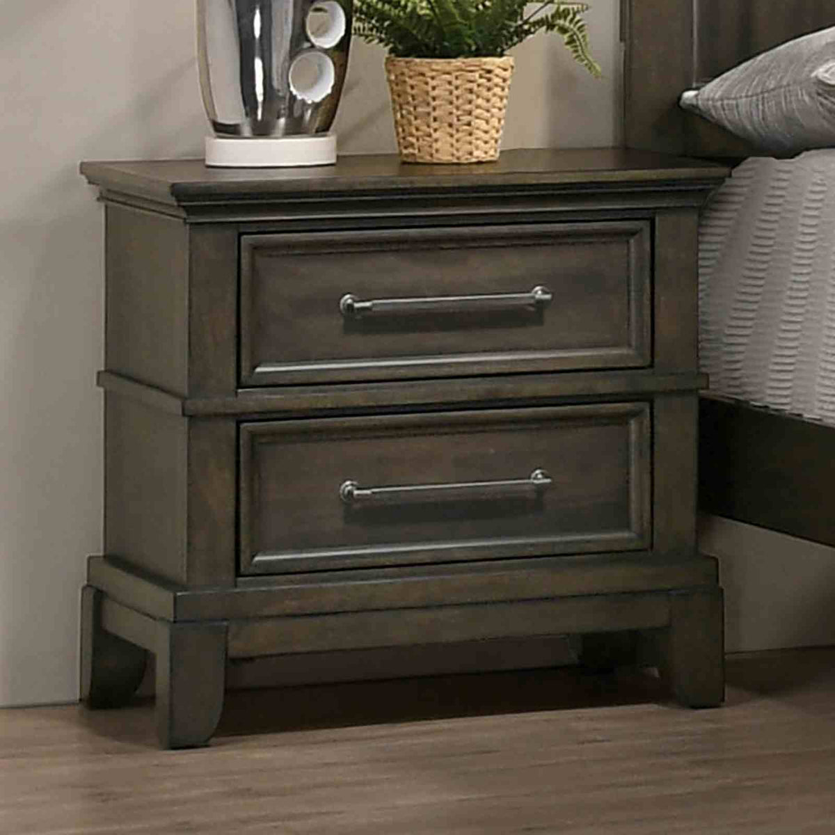 Houston Gray Traditional Bedroom Set
