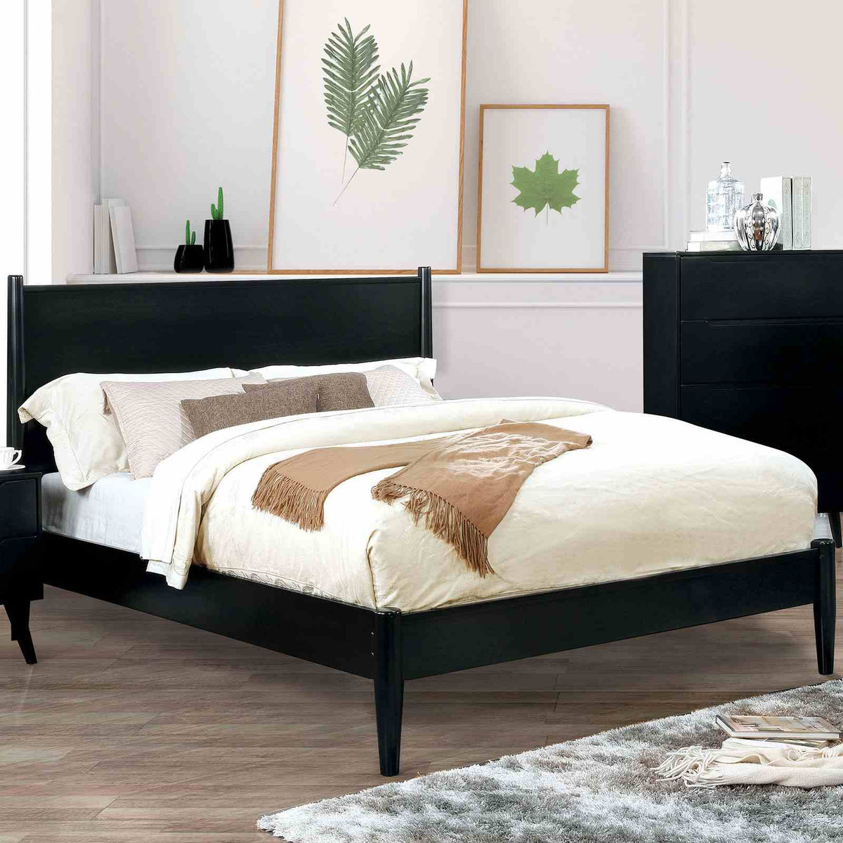 Lennart Black Queen Bed