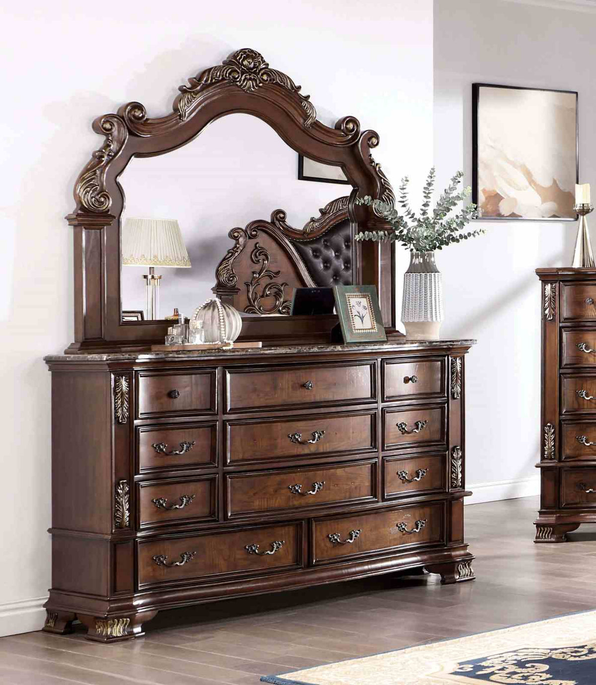 Esparanza Brown Cherry 5-Piece Queen Bedroom Set