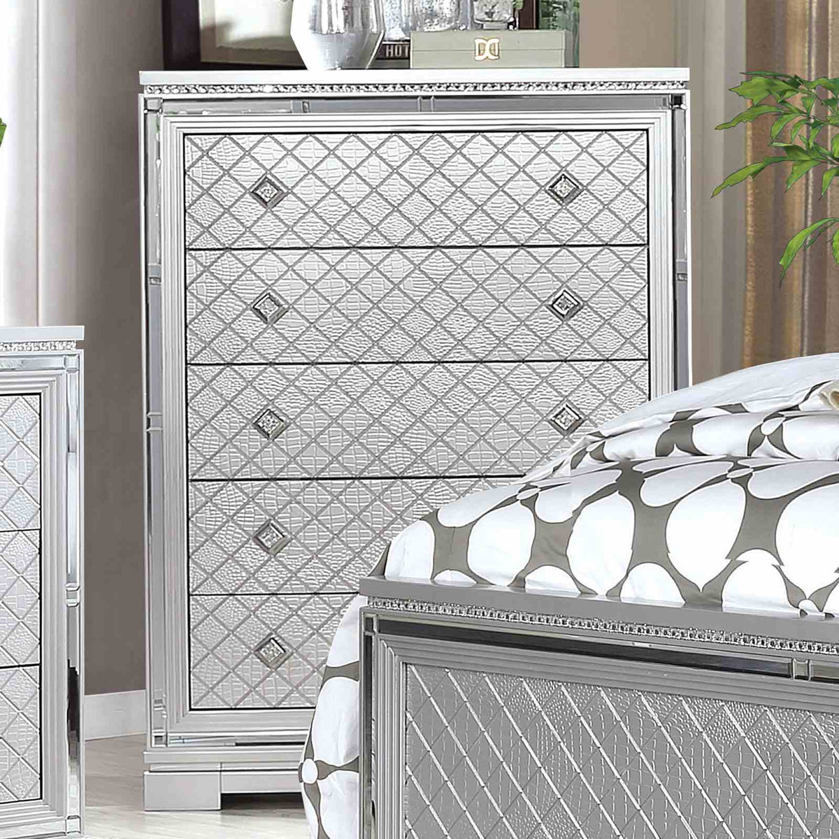 Belleterre Silver 5-Piece Queen Bedroom Set