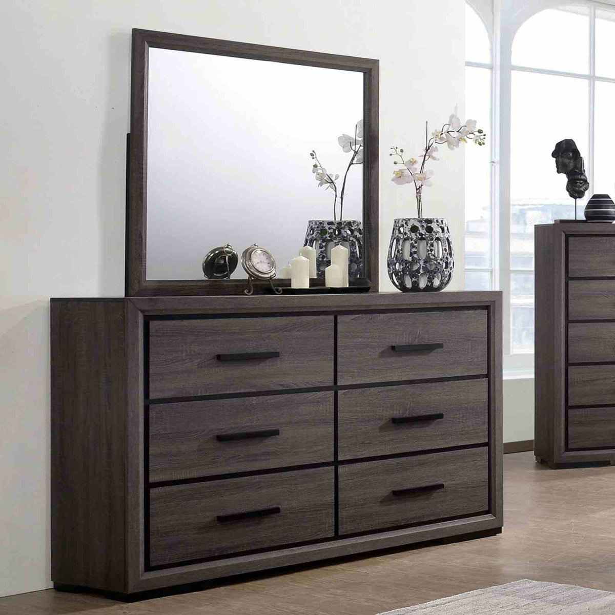Conwy Gray 5-Piece Queen Bedroom Set