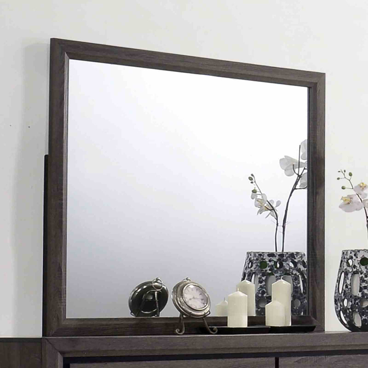 Conwy Gray Contemporary Bedroom Set