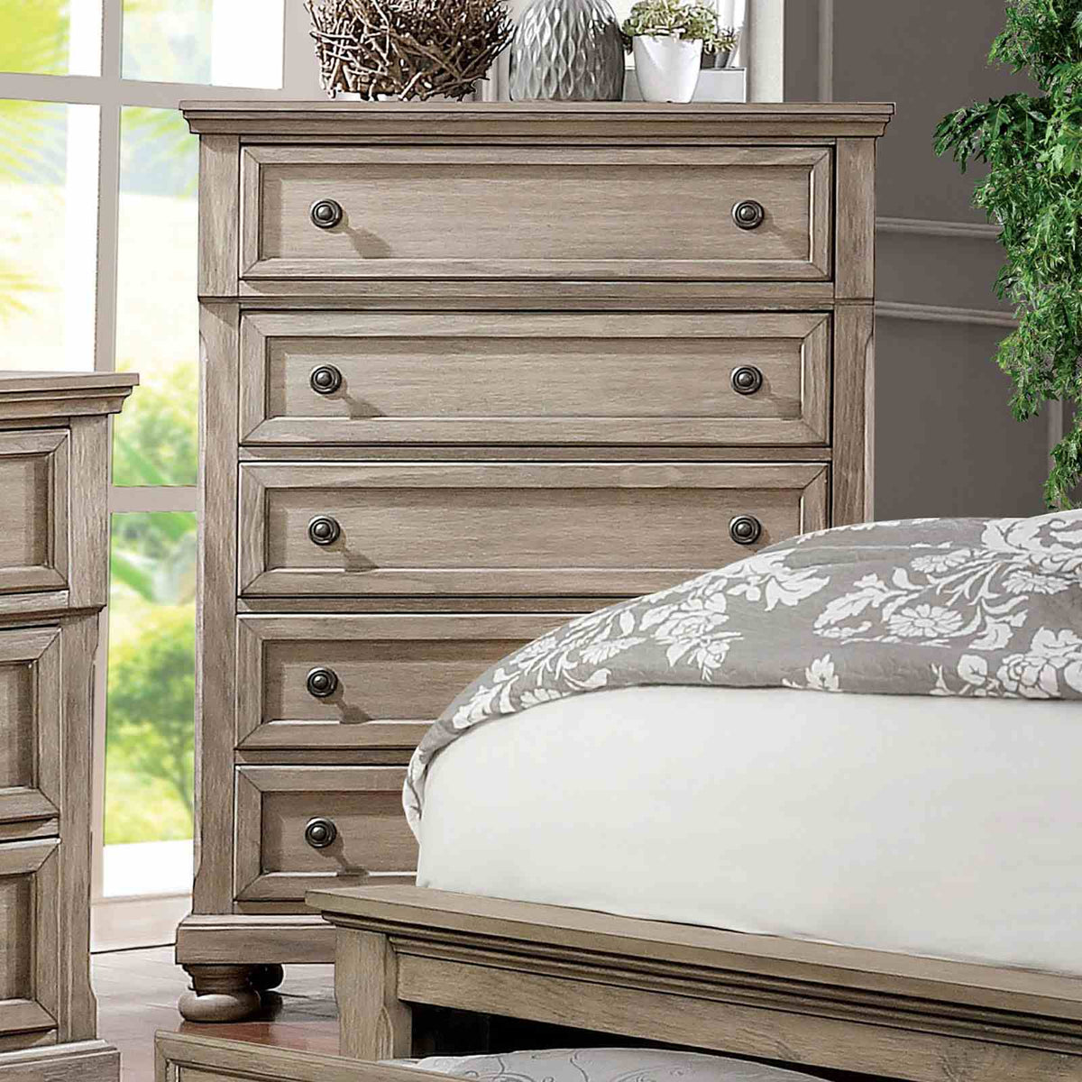 Wells Gray Transitional Storage Bedroom Set
