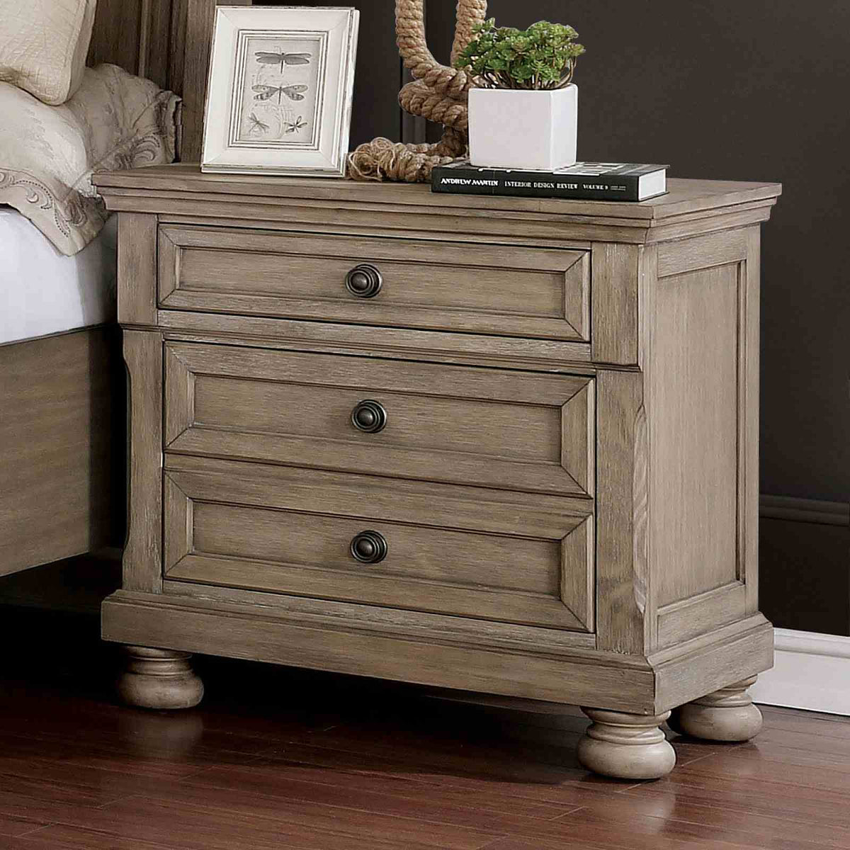 Wells Gray Transitional Storage Bedroom Set