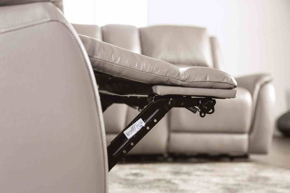 Gorgius Light Gray Power Loveseat