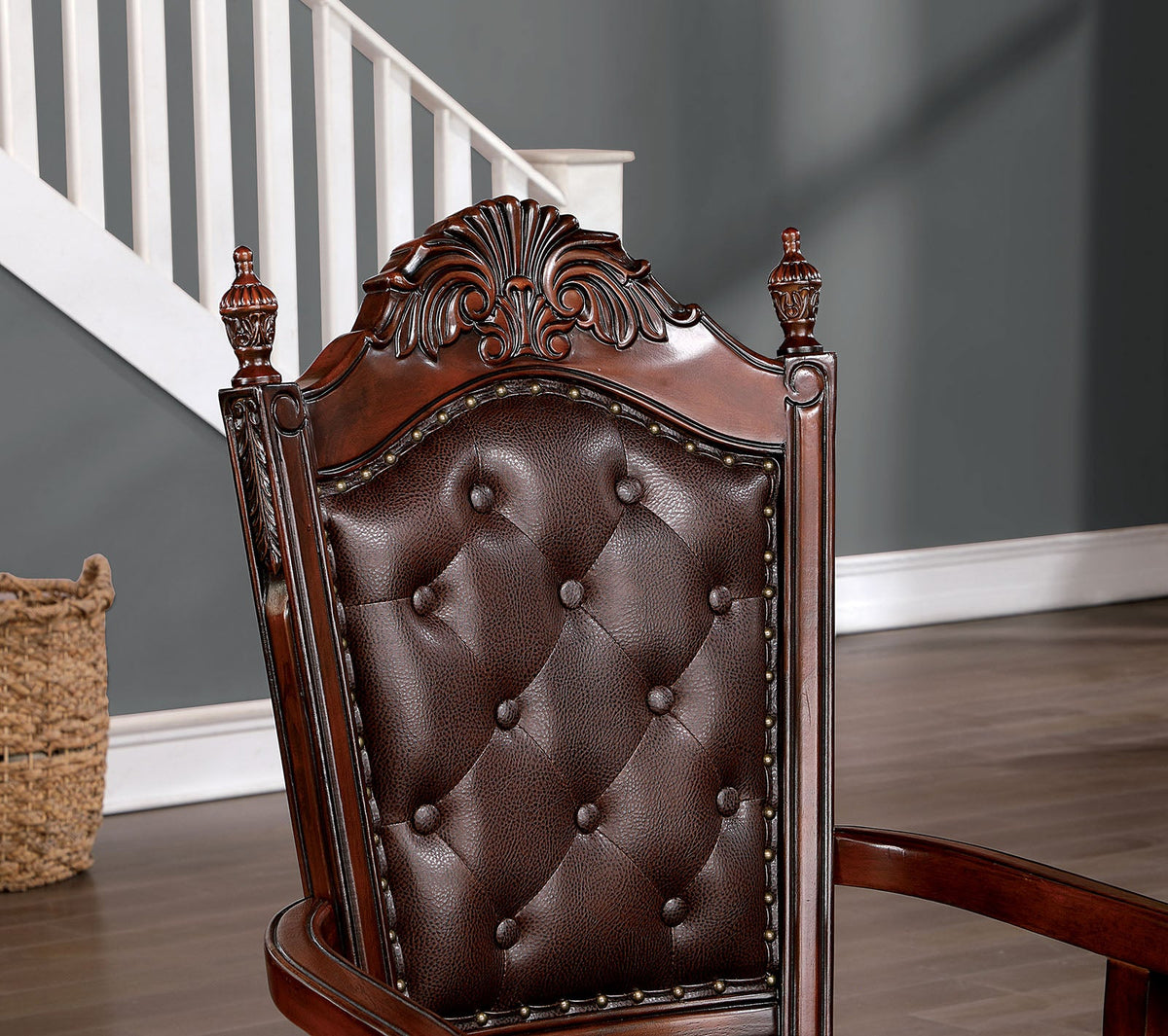 Canyonville Brown Cherry/Dark Brown Arm Chair