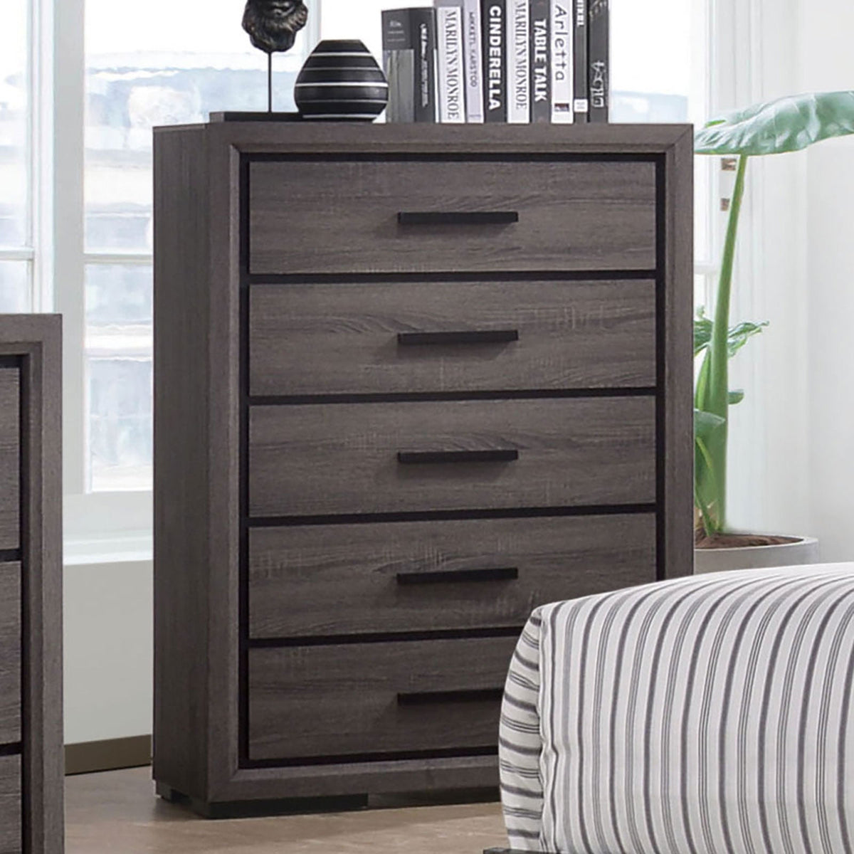Conwy Gray Contemporary Bedroom Set