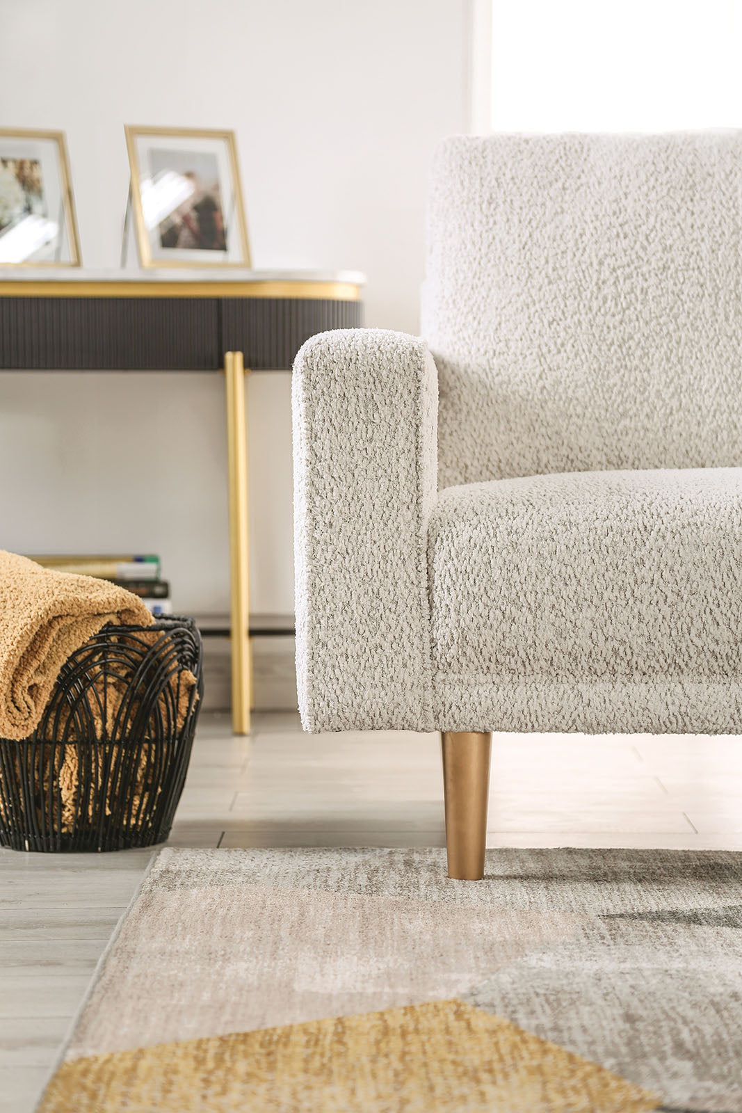 Elverum Off-White Loveseat