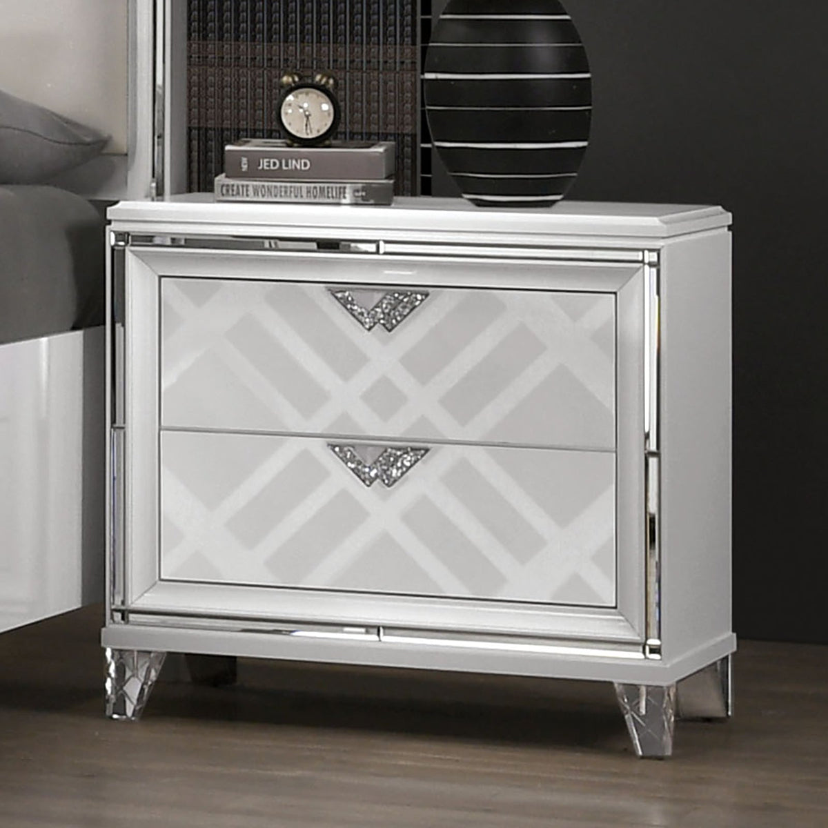 Emmeline White Contemporary Storage Bedroom Set