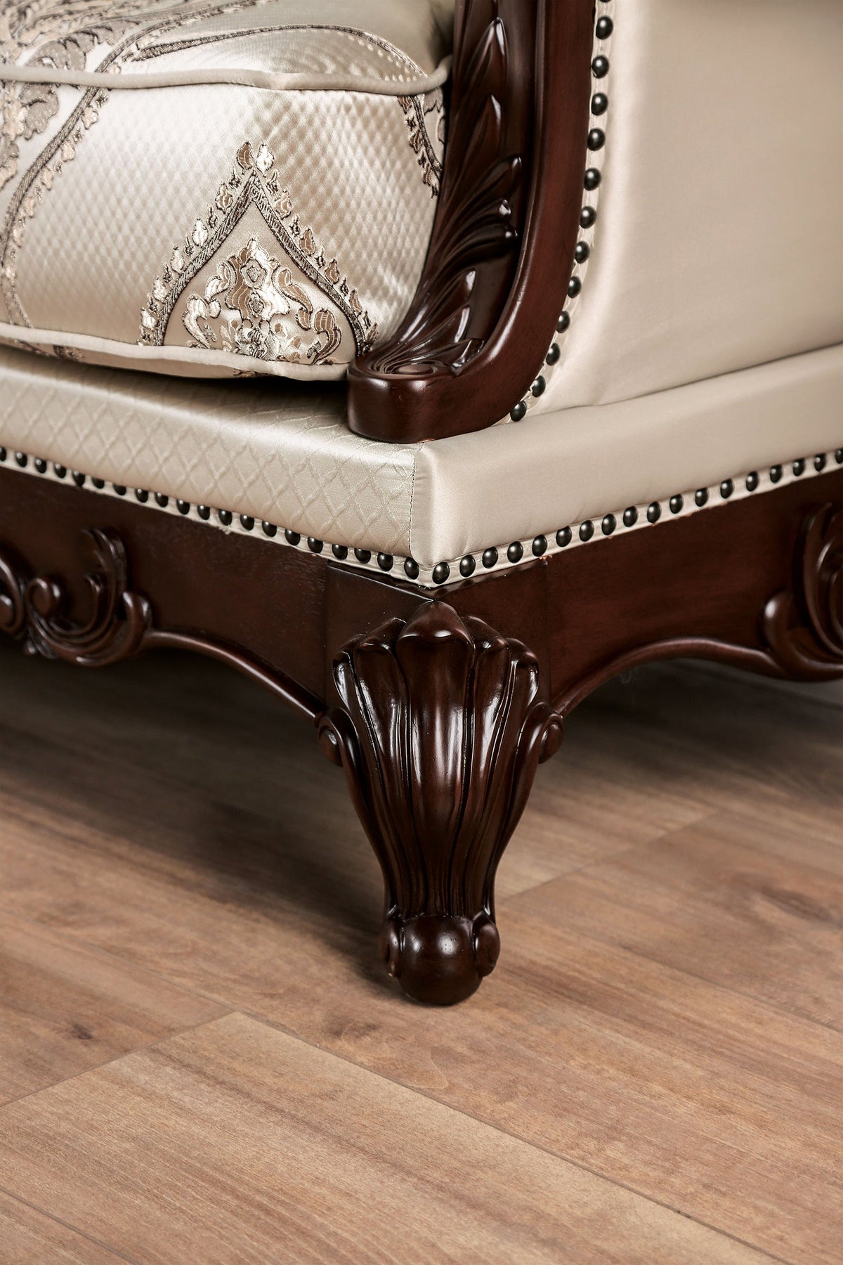 Veracruz Dark Cherry/Beige Sofa