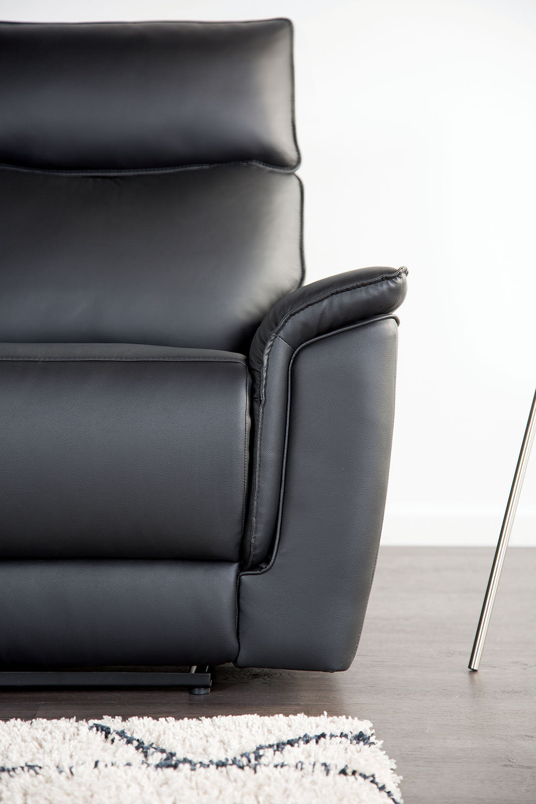 Bienne Black Sofa Manual Recliner