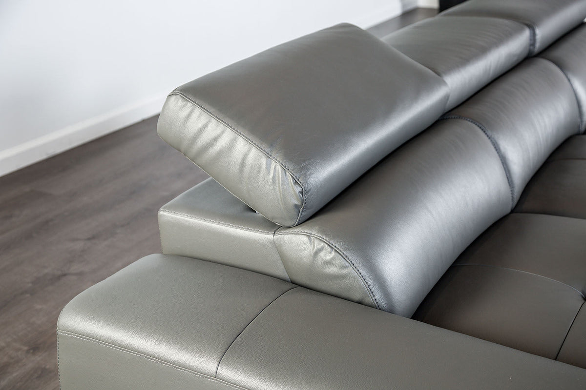Vadso Dark Gray Sectional, Right Chaise