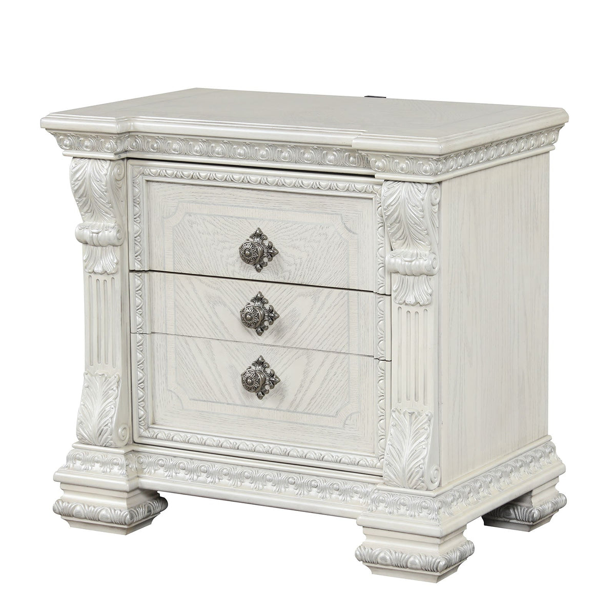 Promenade Wire Brushed White Traditional Bedroom Set