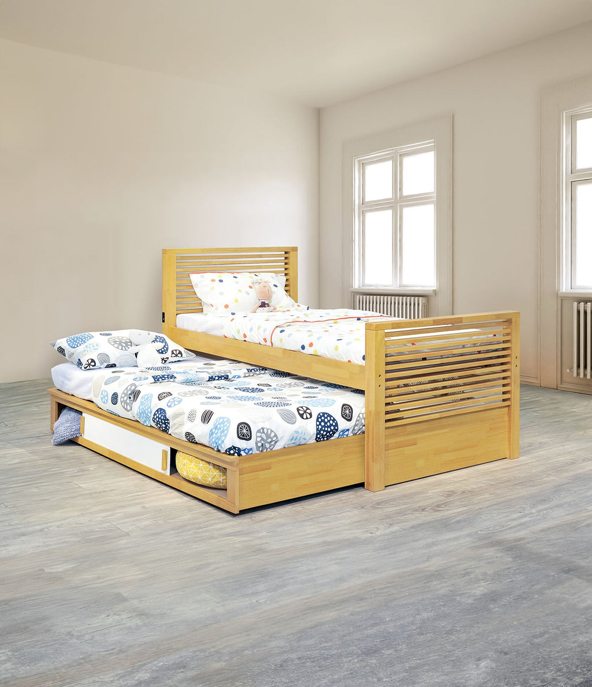 Dayville Light Oak Twin Bed