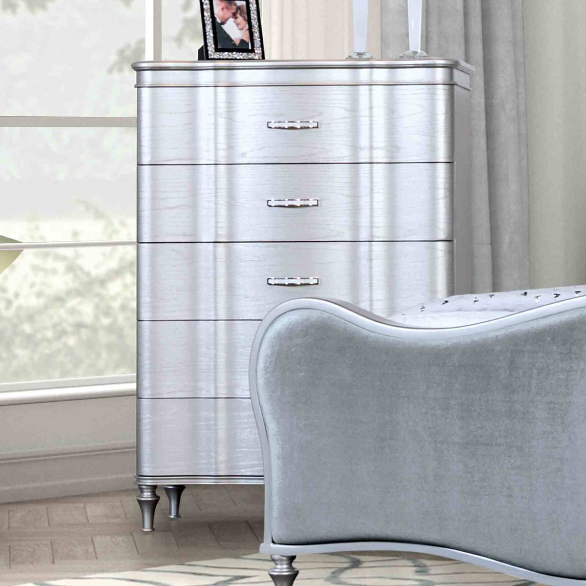 Melodi Parc Silver Glam Bedroom Set
