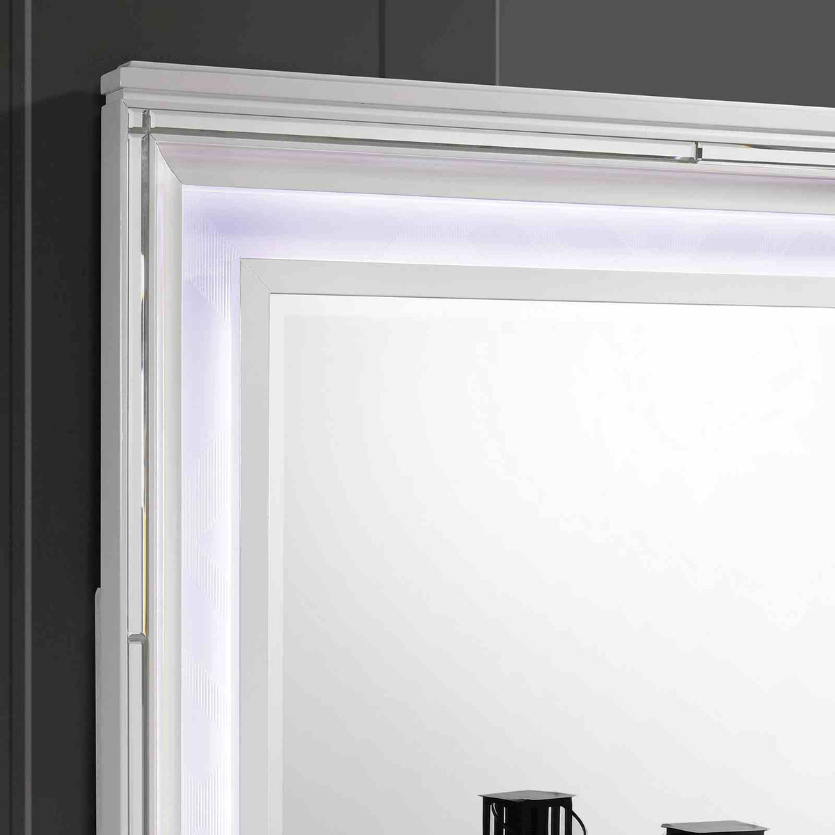 Emmeline White Contemporary Storage Bedroom Set