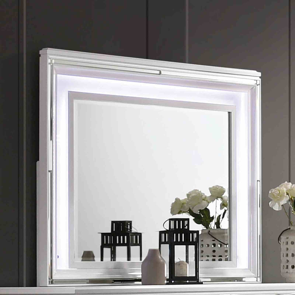 Emmeline White Contemporary Storage Bedroom Set
