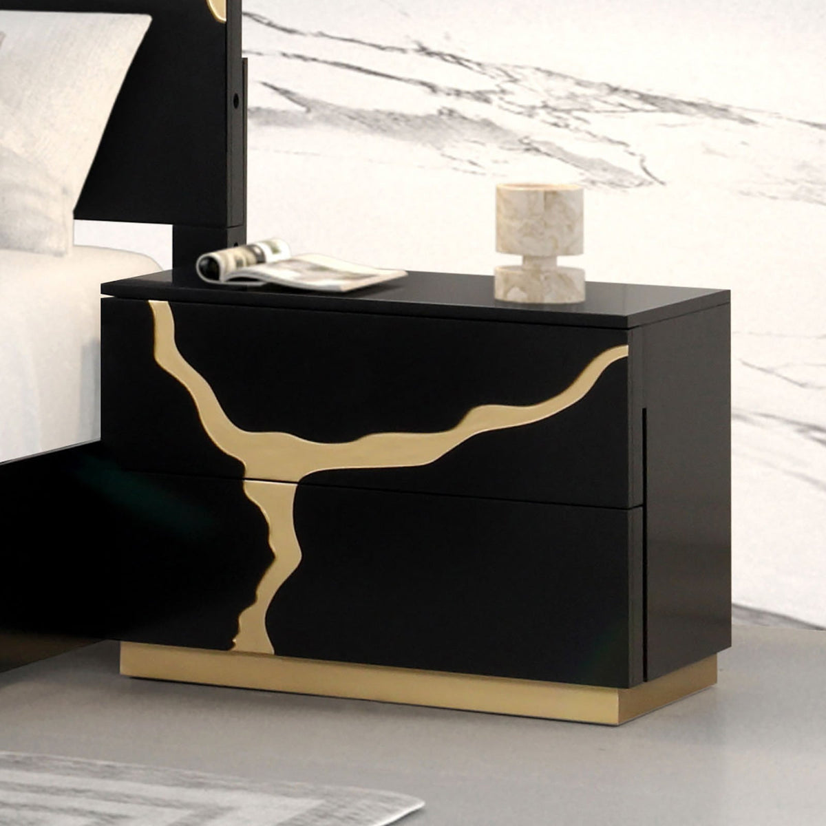 Goldsberg Black/Gold Nightstand