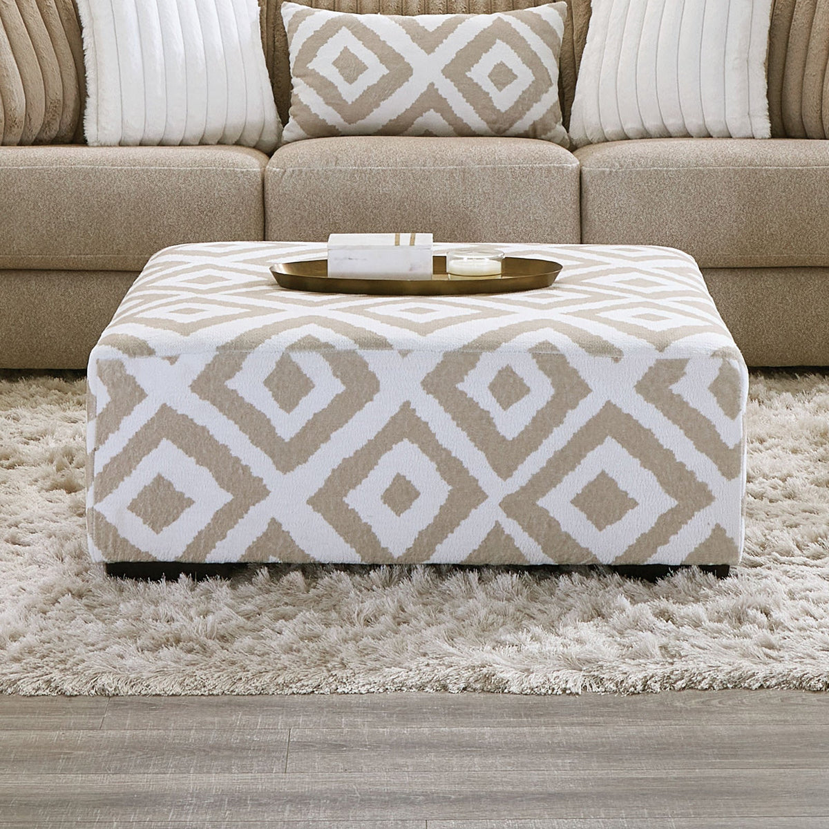 Loughlin Light Light Brown/Ivory Transitional Living Room Set