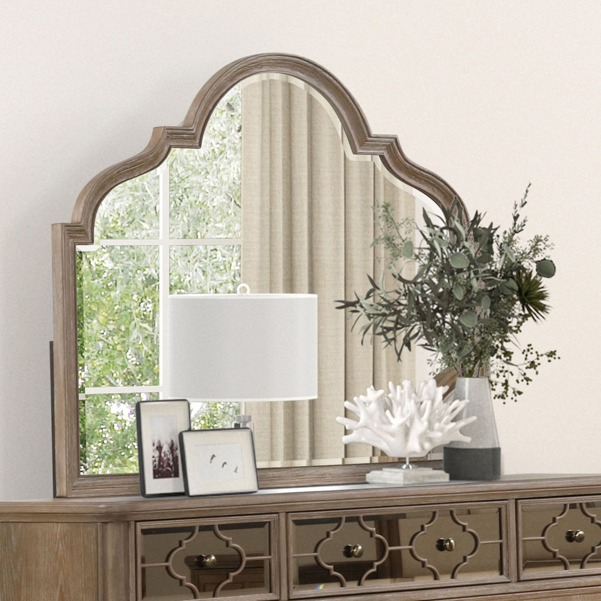 Lyris Rustic Oak Transitional Bedroom Set