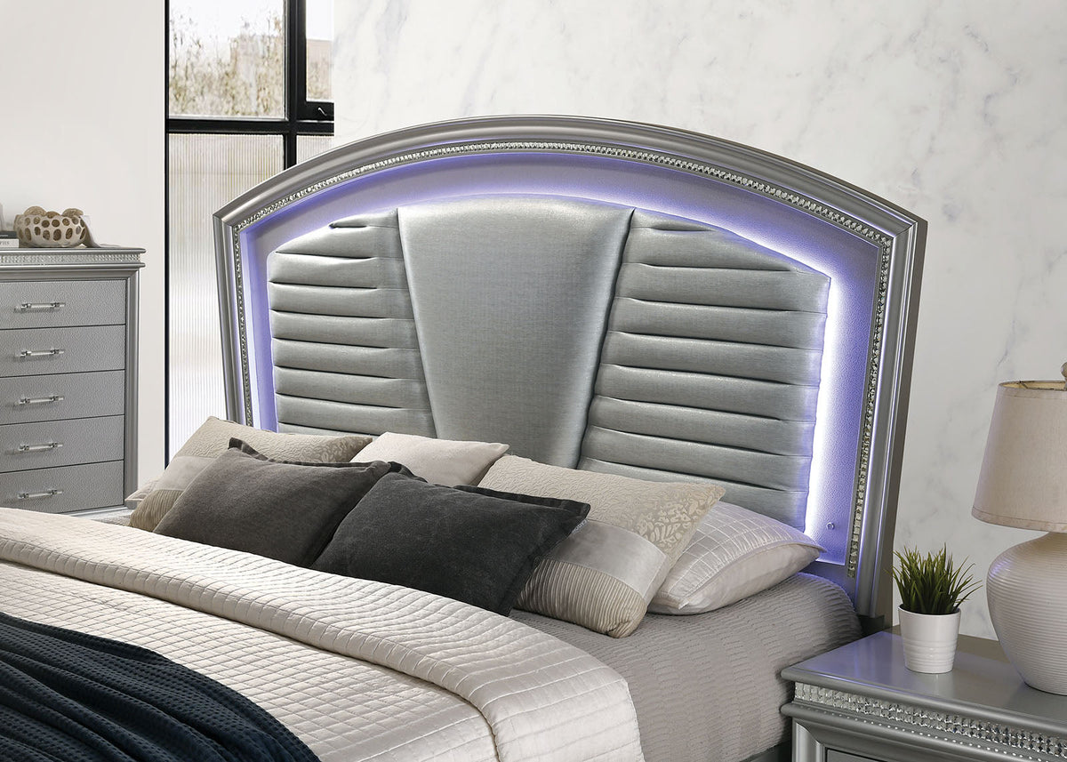Maddie Silver Queen Bed