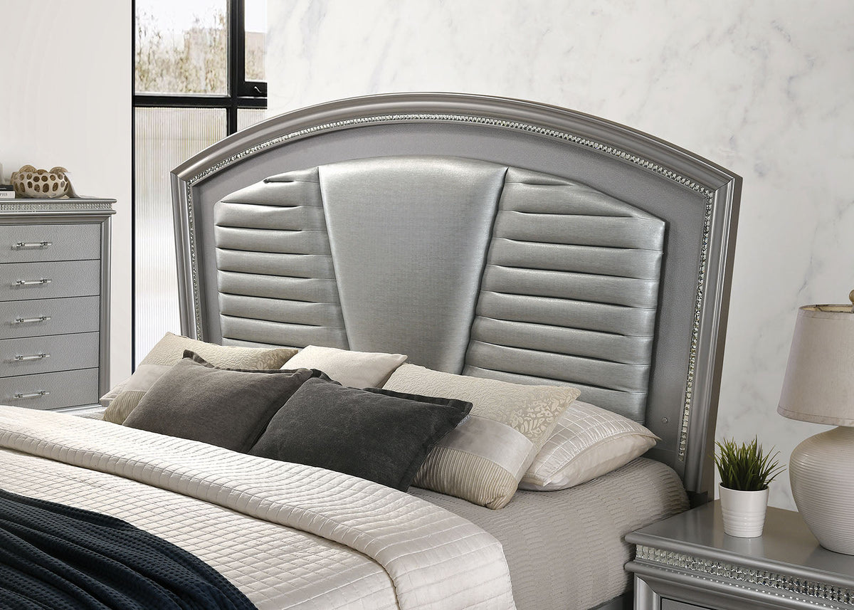 Maddie Silver Queen Bed