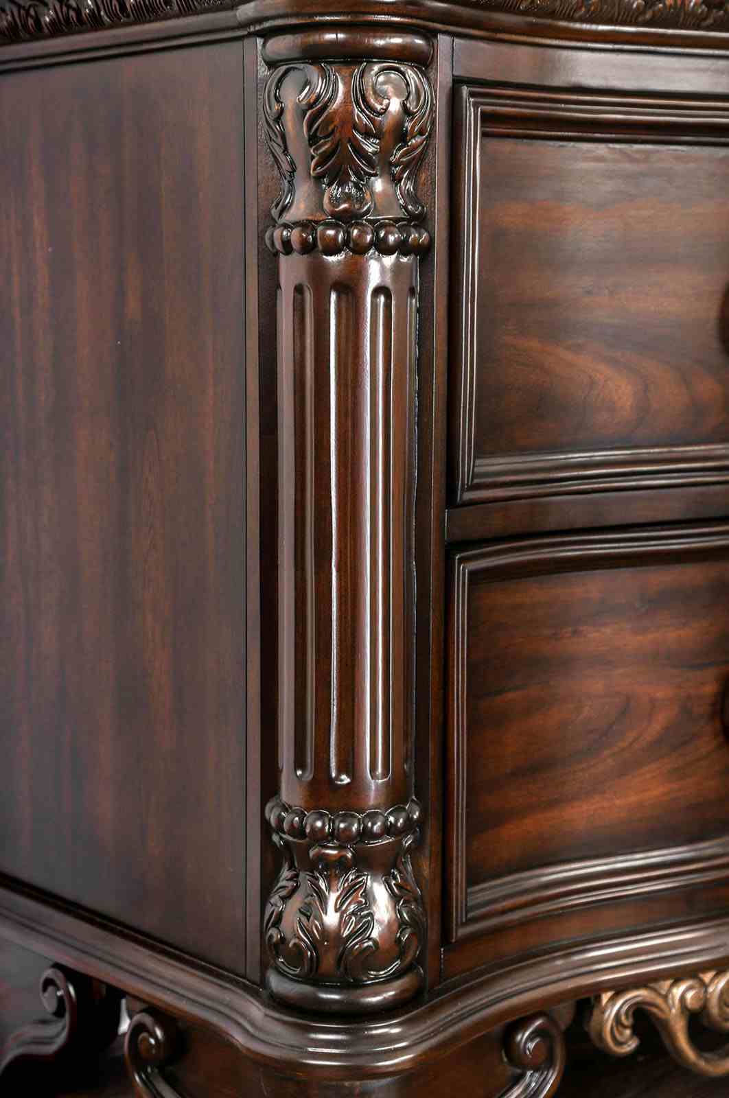 Menodora Brown Cherry Transitional Bedroom Set